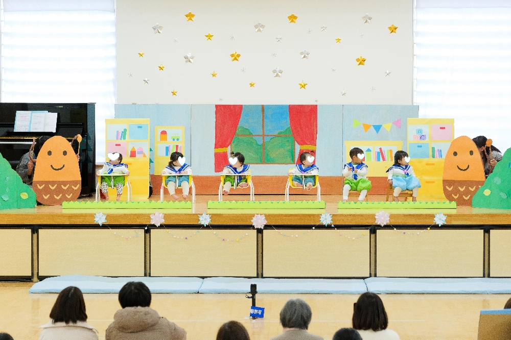クリスマス発表会【いちご組🍓0歳・もも組🍑1歳】